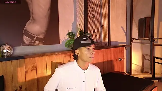 AlanCutee online show from April 2026 12:56:01 PM