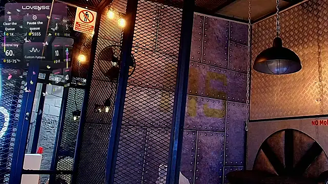 AlanCutee online show from October 2025 12:17:02 PM