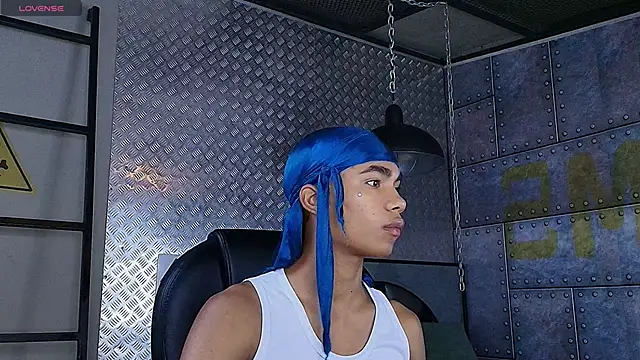 AlanCutee online show from October 2025 11:18:01 AM