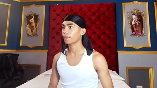 AlanCutee online show from December 2025 08:14:02 PM