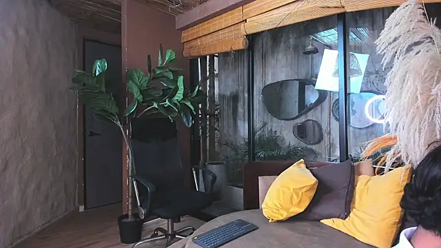 AlanCutee online show from November 2025 11:53:02 AM