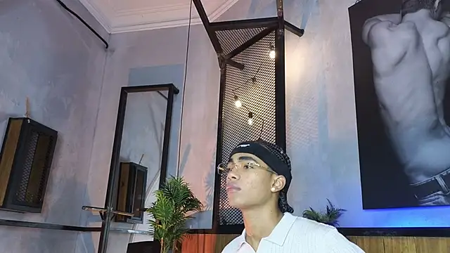 AlanCutee online show from March 2026 11:29:02 AM