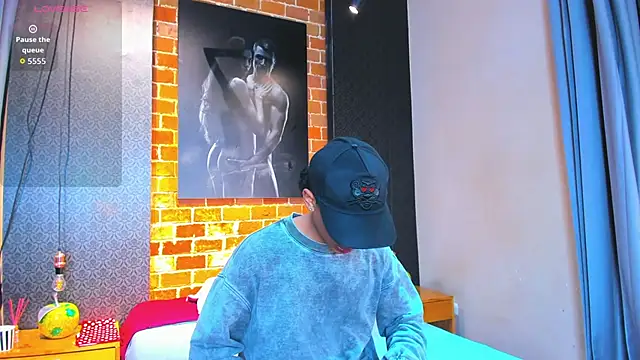 AlanCutee online show from November 2025 11:14:01 AM