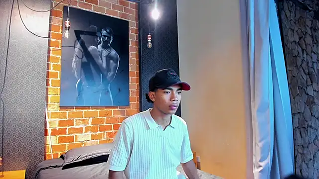 AlanCutee online show from November 2025 12:09:02 PM