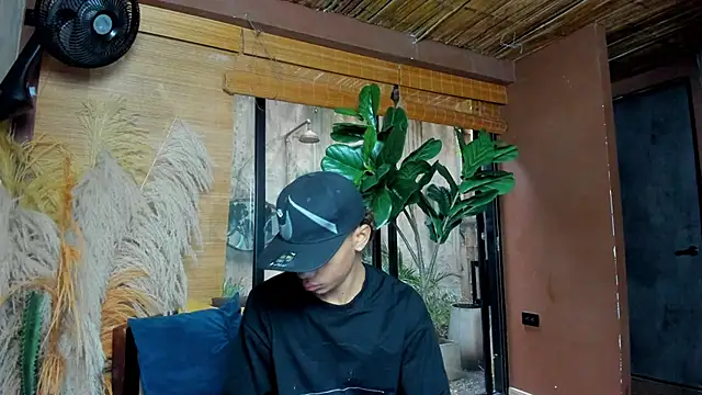 Snapshot of AlanCutee chatting on February 2026 12:34:02 PM AlanCutee online show from February 2026 12:34:02 PM