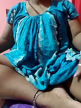 Cute-Swewty online show from May 2026 03:38:01 PM