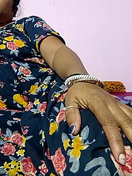 Snapshot of Cute-Swewty chatting on November 2025 01:10:02 PM Cute-Swewty online show from November 2025 01:10:02 PM