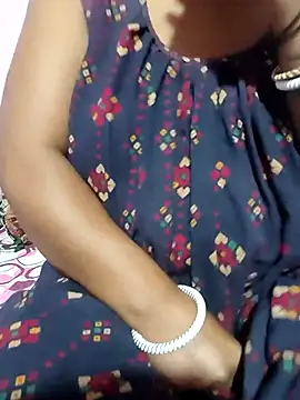 Snapshot of Cute-Swewty chatting on November 2025 03:49:01 PM Cute-Swewty online show from November 2025 03:49:01 PM