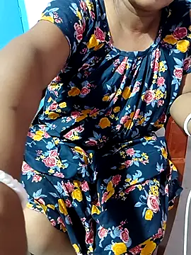 Cute-Swewty online show from October 2025 01:30:01 PM