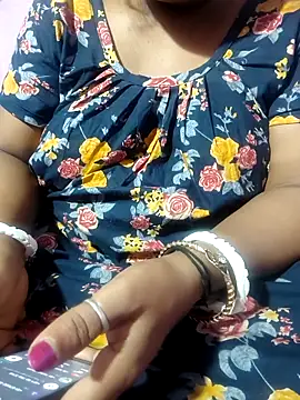 Snapshot of Cute-Swewty chatting on December 2025 12:42:01 PM Cute-Swewty online show from December 2025 12:42:01 PM