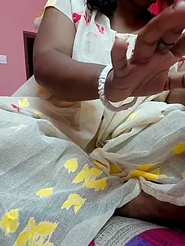 Cute-Swewty online show from April 2026 02:56:01 PM