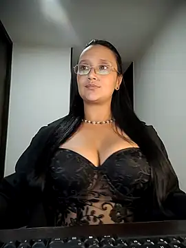 Esmeralda333 online show from July 2026 02:51:02 AM