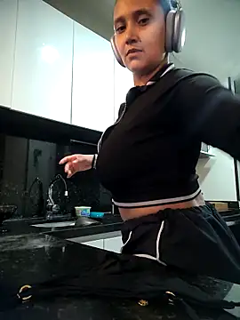 Esmeralda333 online show from February 2026 12:50:02 PM