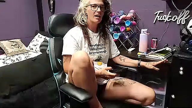 oddywithabody online show from September 2025 07:07:01 AM
