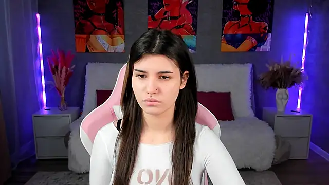 AnoraDark online show from April 2026 02:21:02 PM
