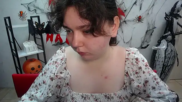 NeonilaLisova online show from November 2025 12:00:02 PM