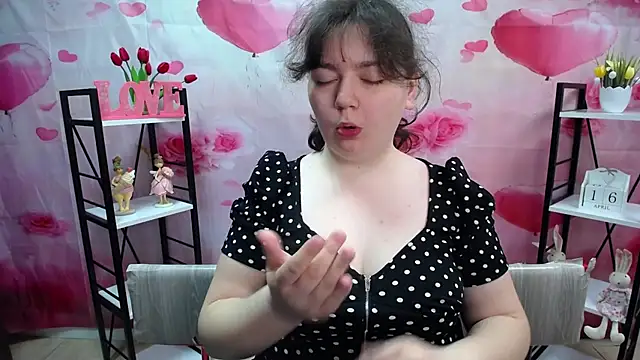 NeonilaLisova online show from April 2026 05:08:02 AM