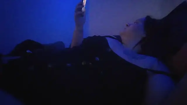 ThickkkMama420 online show from December 2025 02:11:02 AM