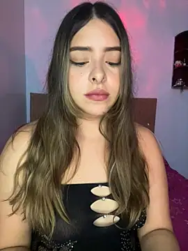 Nahomy cm online show from June 2026 02:51:02 AM