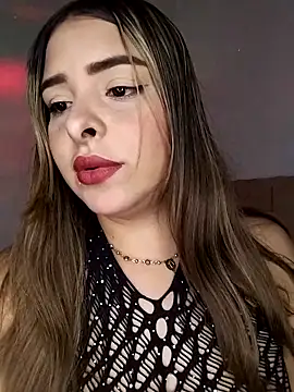 Nahomy cm online show from April 2026 03:14:02 AM