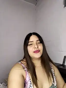 Nahomy cm online show from September 2025 10:27:02 PM