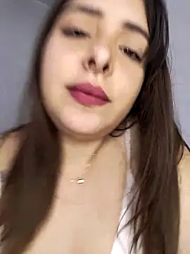 Nahomy cm online show from September 2025 10:09:02 PM