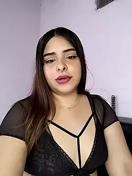 Nahomy cm online show from September 2025 08:30:02 PM