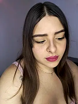 Nahomy cm online show from October 2025 08:28:01 PM