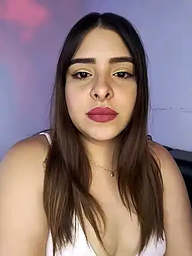 Nahomy cm online show from October 2025 08:31:01 PM