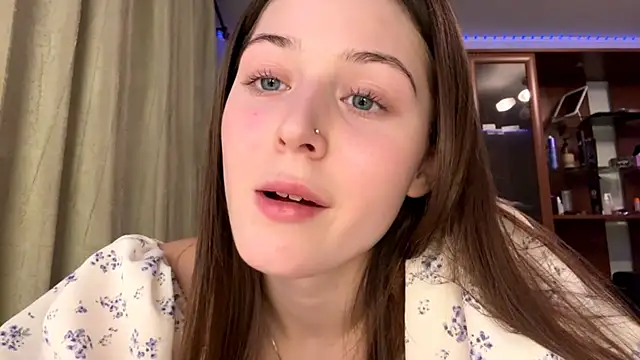 Adel strongwoman online show from December 2025 04:19:01 PM