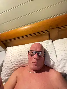 Snapshot of philefc chatting on October 2025 09:44:01 PM philefc online show from October 2025 09:44:01 PM