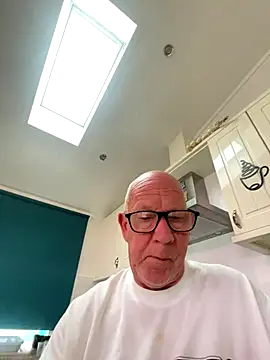 Snapshot of philefc chatting on November 2025 09:02:01 AM philefc online show from November 2025 09:02:01 AM