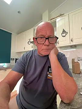 Snapshot of philefc chatting on November 2025 11:47:01 AM philefc online show from November 2025 11:47:01 AM