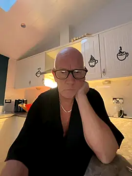 Snapshot of philefc chatting on December 2025 03:44:02 PM philefc online show from December 2025 03:44:02 PM