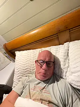 Snapshot of philefc chatting on November 2025 10:25:01 PM philefc online show from November 2025 10:25:01 PM