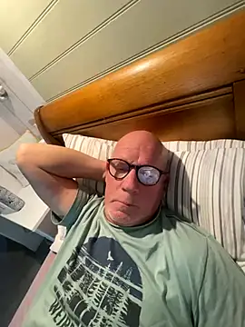 Snapshot of philefc chatting on October 2025 08:14:01 AM philefc online show from October 2025 08:14:01 AM