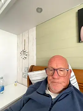 Snapshot of philefc chatting on September 2025 09:05:02 AM philefc online show from September 2025 09:05:02 AM