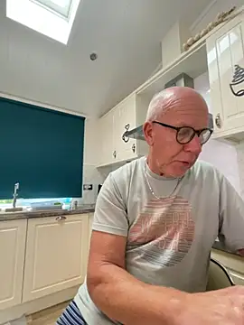 Snapshot of philefc chatting on October 2025 11:20:02 AM philefc online show from October 2025 11:20:02 AM