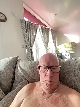 Snapshot of philefc chatting on March 2026 09:39:02 AM philefc online show from March 2026 09:39:02 AM
