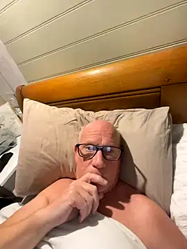 Snapshot of philefc chatting on November 2025 10:10:01 PM philefc online show from November 2025 10:10:01 PM