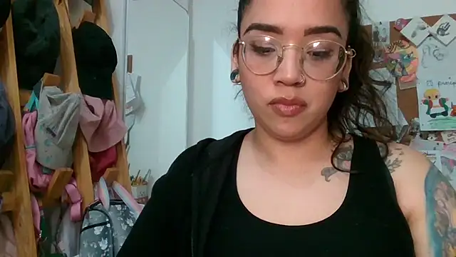 GypsyMamacita online show from September 2025 02:52:02 PM