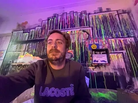 Snapshot of 3615-ULLA chatting on October 2025 04:28:01 PM 3615-ULLA online show from October 2025 04:28:01 PM