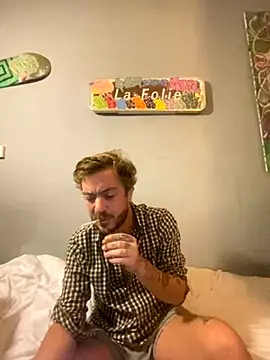 Snapshot of 3615-ULLA chatting on November 2025 08:45:02 PM 3615-ULLA online show from November 2025 08:45:02 PM