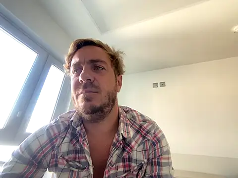 3615-ULLA online show from October 2025 10:52:01 AM