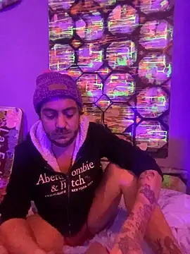 3615-ULLA online show from December 2025 11:18:01 PM