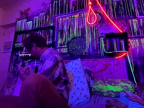 Snapshot of 3615-ULLA chatting on October 2025 05:24:02 PM 3615-ULLA online show from October 2025 05:24:02 PM