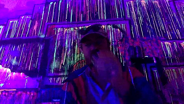 3615-ULLA online show from April 2026 03:36:01 PM