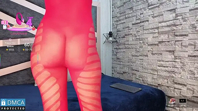 Clhoee  online show from November 2025 02:04:01 AM