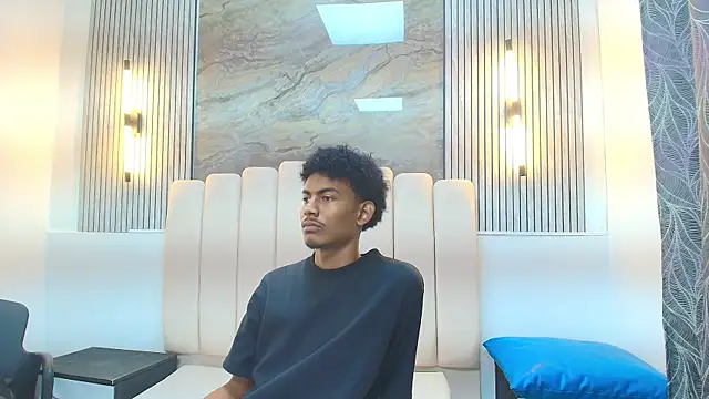 Snapshot of FYKMOR_1 chatting on November 2025 08:09:02 PM FYKMOR 1 online show from November 2025 08:09:02 PM