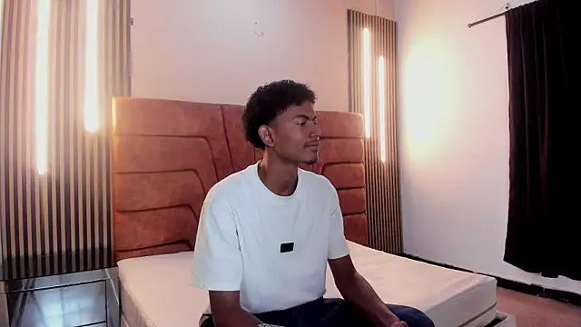 FYKMOR 1 online show from October 2025 03:43:01 AM